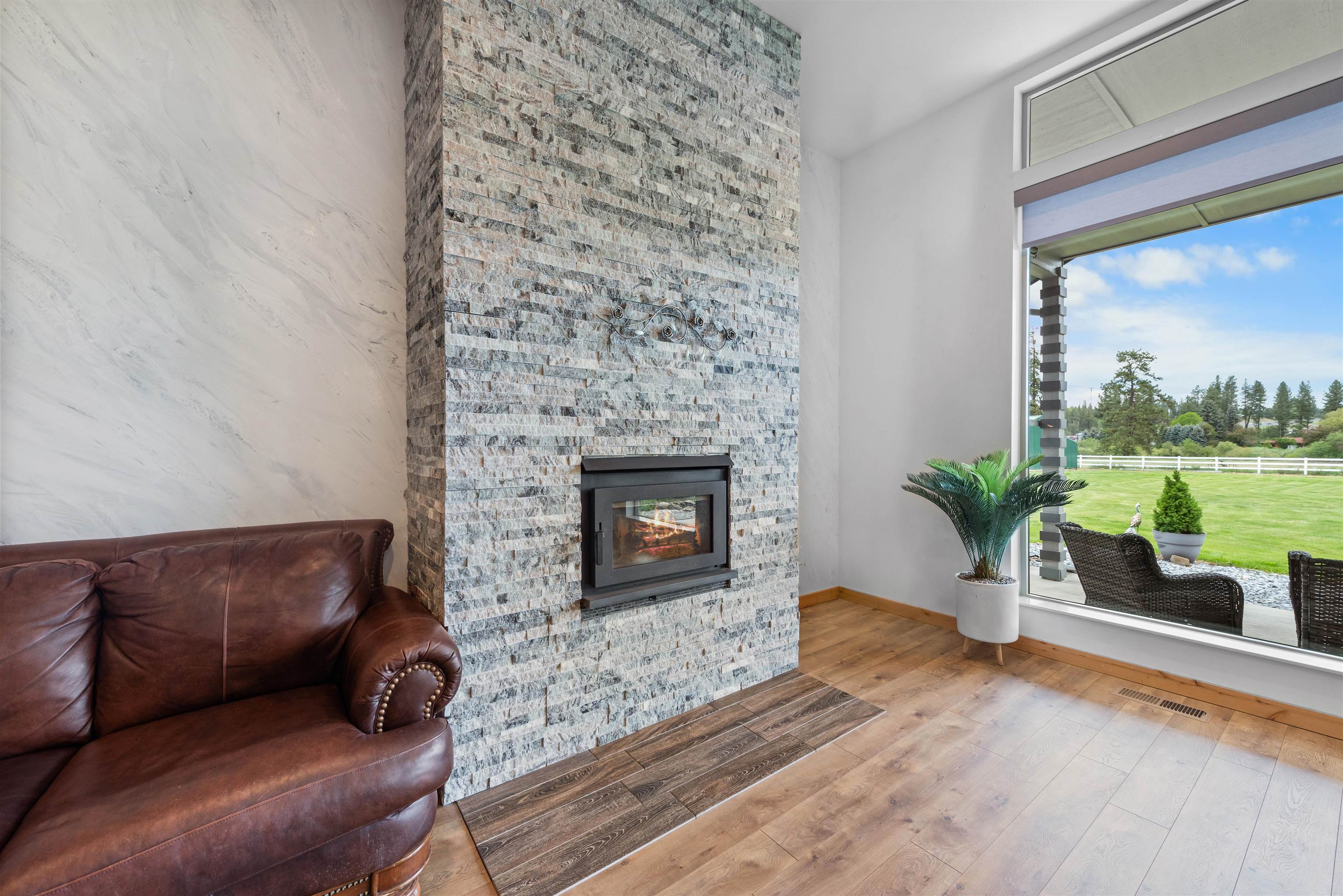 4021 East Chattaroy Road Chattaroy, WA 99003 - Photo 12 of 37 Gallery Image 12