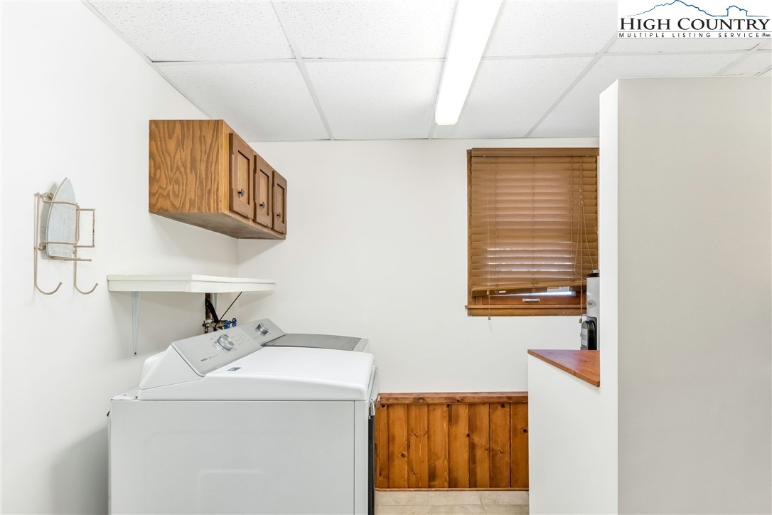 1324 Ripshin Road Troutdale, VA 24378 - Photo 28 of 47 a bathroom with a sink and a mirror