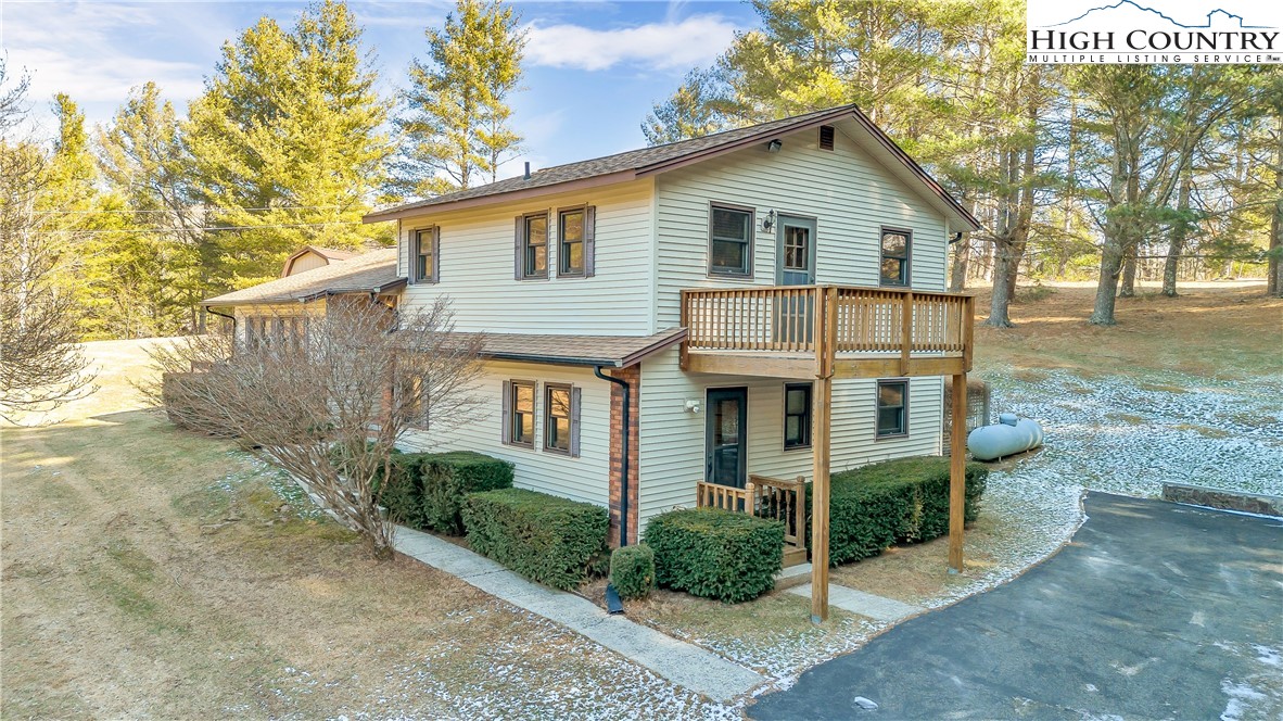 1324 Ripshin Road Troutdale, VA 24378 - Photo 6 of 47