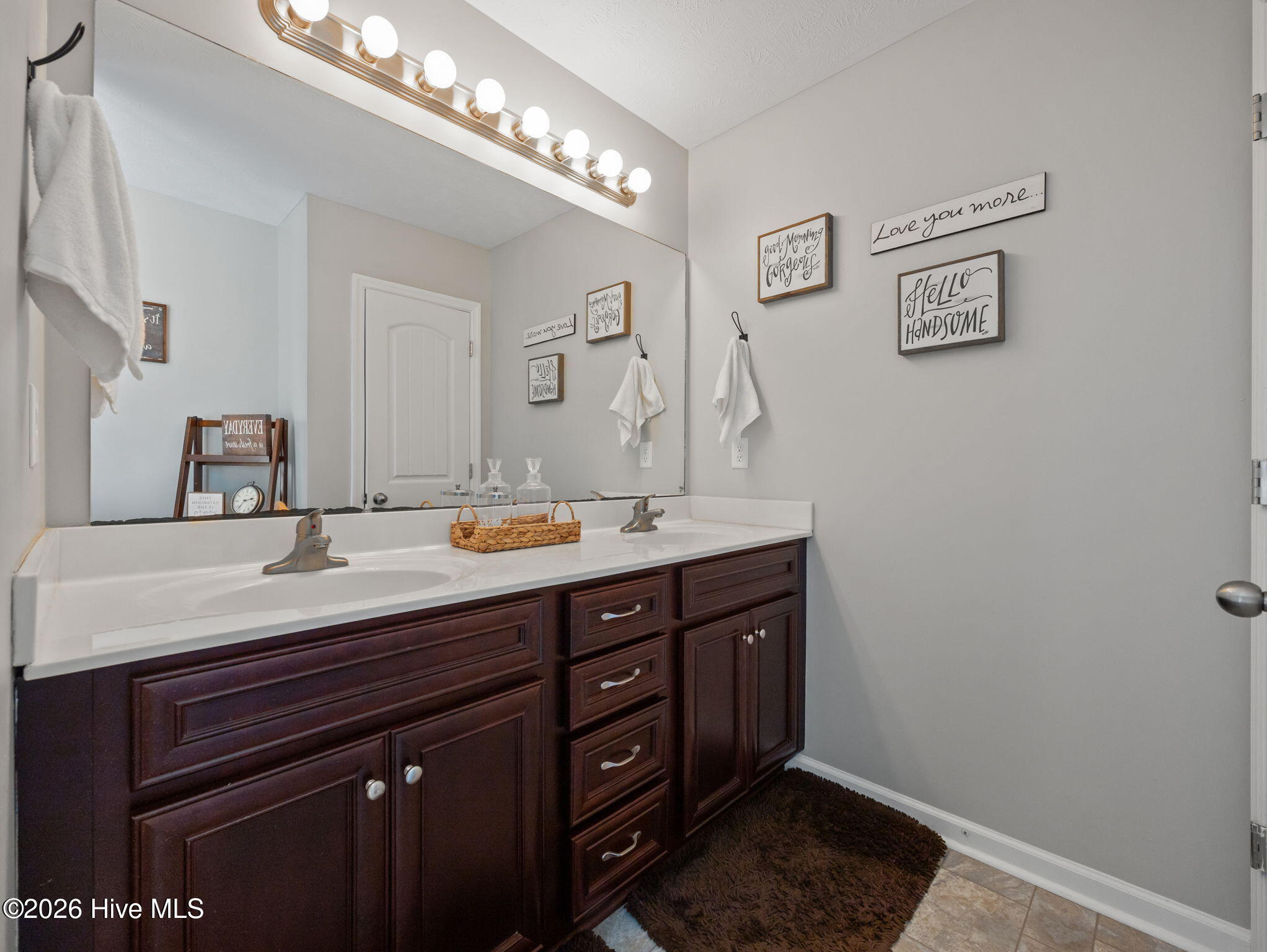 105 Sparrows Point Lane Jacksonville, NC 28540 - Photo 38 of 50 31-web-or-mls-105 Sparrows Point Ln. 82