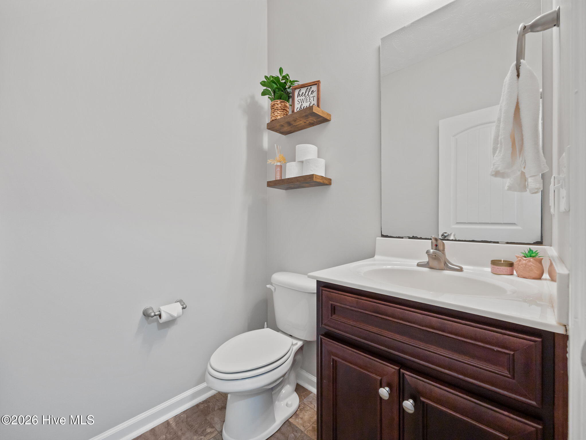 105 Sparrows Point Lane Jacksonville, NC 28540 - Photo 7 of 50 16-web-or-mls-105 Sparrows Point Ln. 37