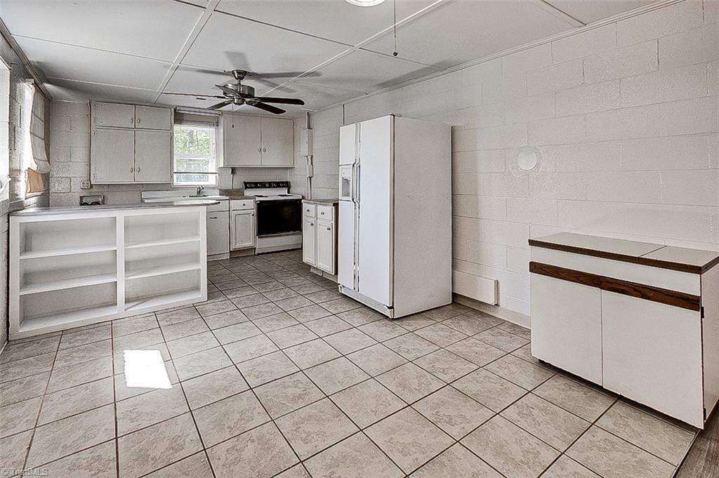 5416 Ferguson Road Liberty, NC 27298 - Photo 17 of 24 5420 Kitchen/dining