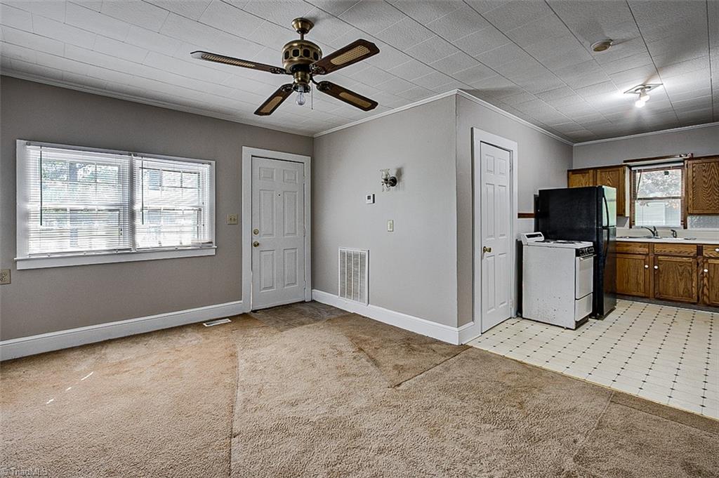 5416 Ferguson Road Liberty, NC 27298 - Photo 4 of 24 5416 Living Room