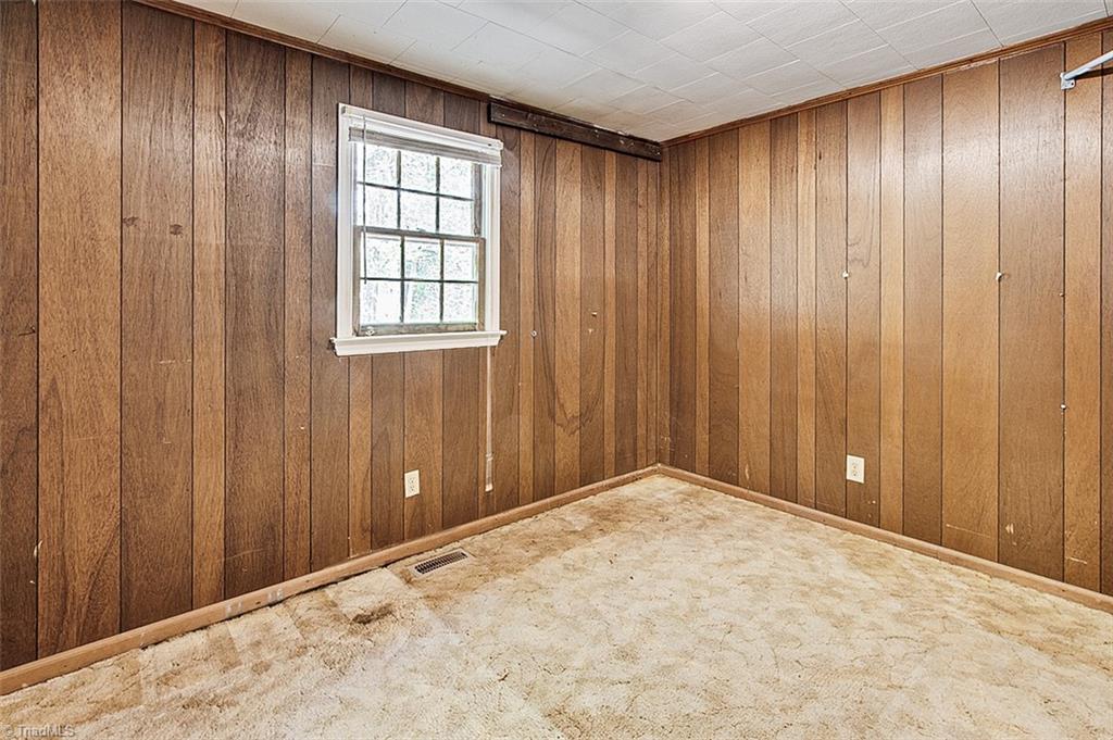 5416 Ferguson Road Liberty, NC 27298 - Photo 6 of 24 5416 Bedroom