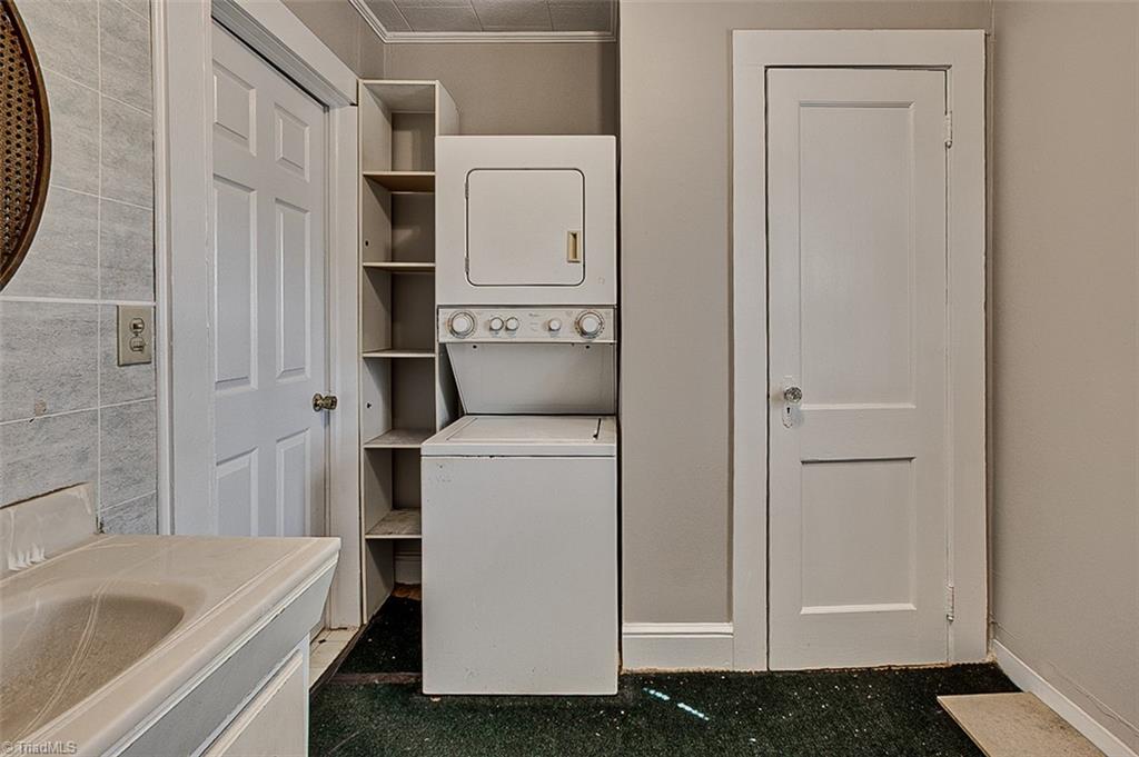 5416 Ferguson Road Liberty, NC 27298 - Photo 9 of 24 5416 Bath - washer/dryer hook-up