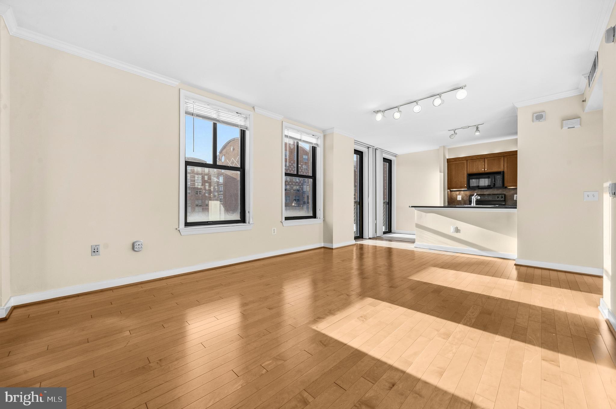 631 D Street Northwest, Unit 733 Washington, DC 20004 - Photo 12 of 100