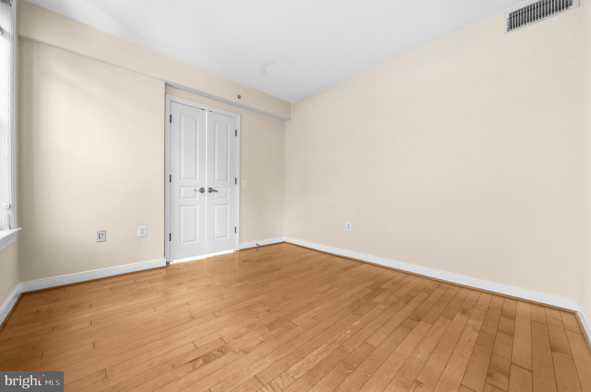 631 D Street Northwest, Unit 733 Washington, DC 20004 - Photo 33 of 100