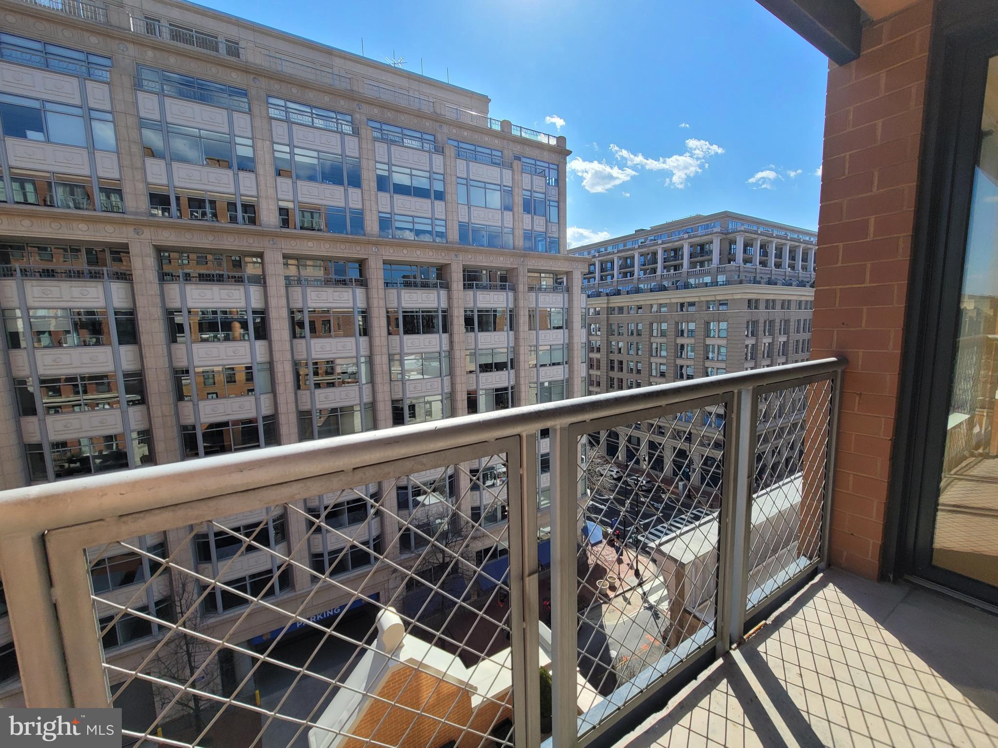 631 D Street Northwest, Unit 733 Washington, DC 20004 - Photo 36 of 119