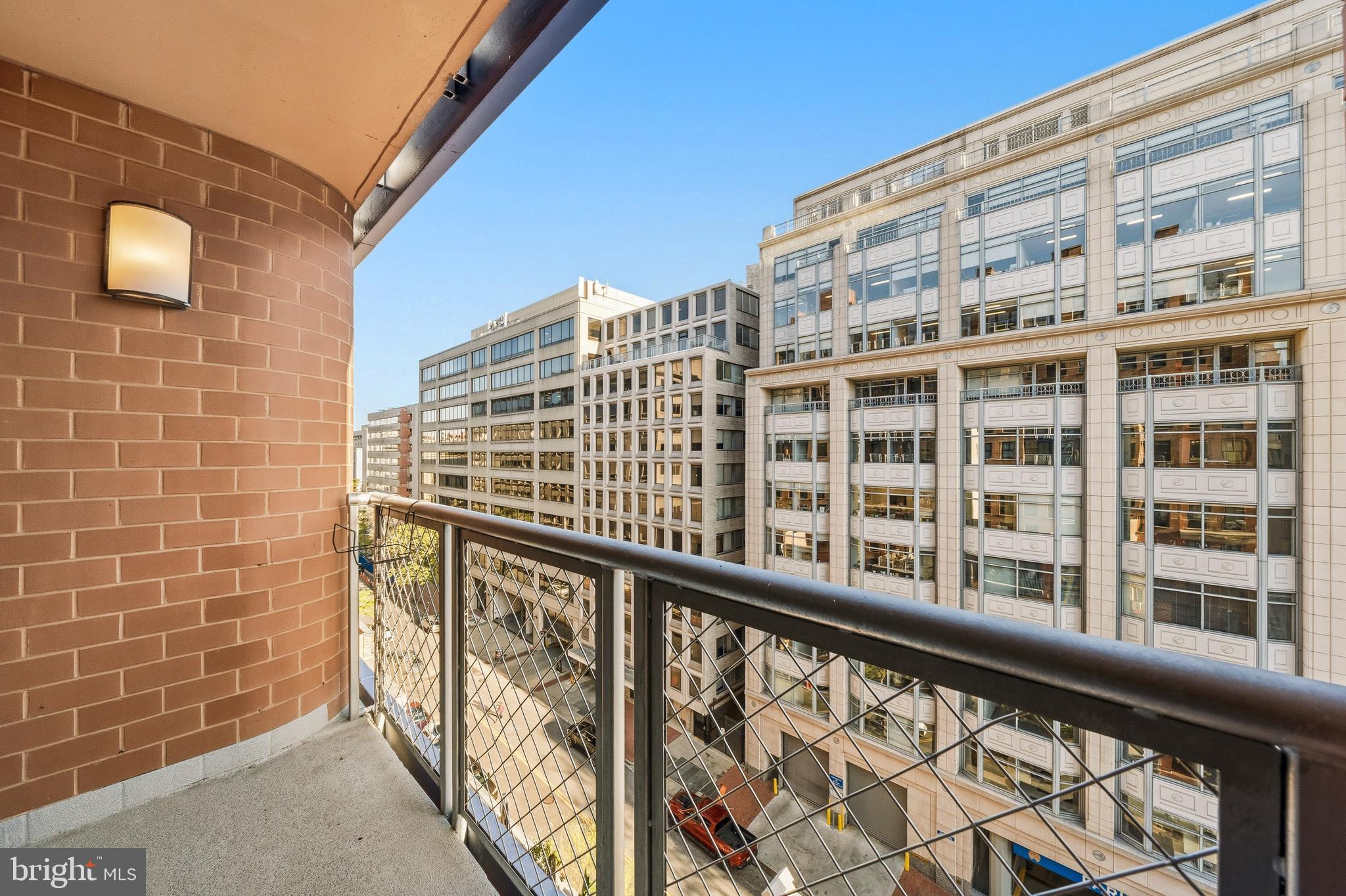 631 D Street Northwest, Unit 733 Washington, DC 20004 - Photo 38 of 100
