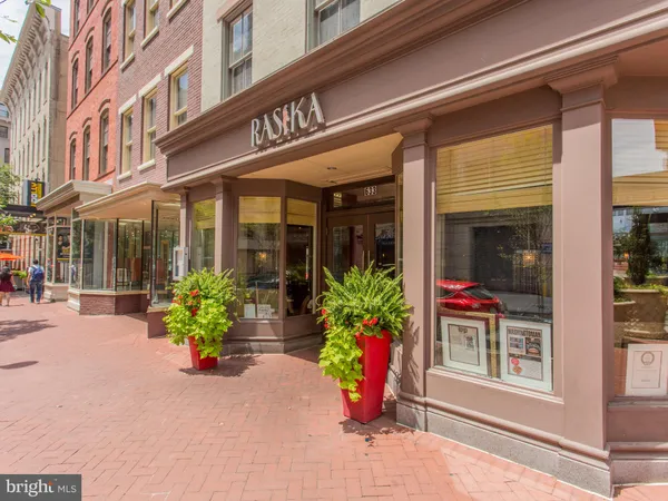 $3,500 | 631 D Street Northwest, Unit 733, Washington, DC 20004