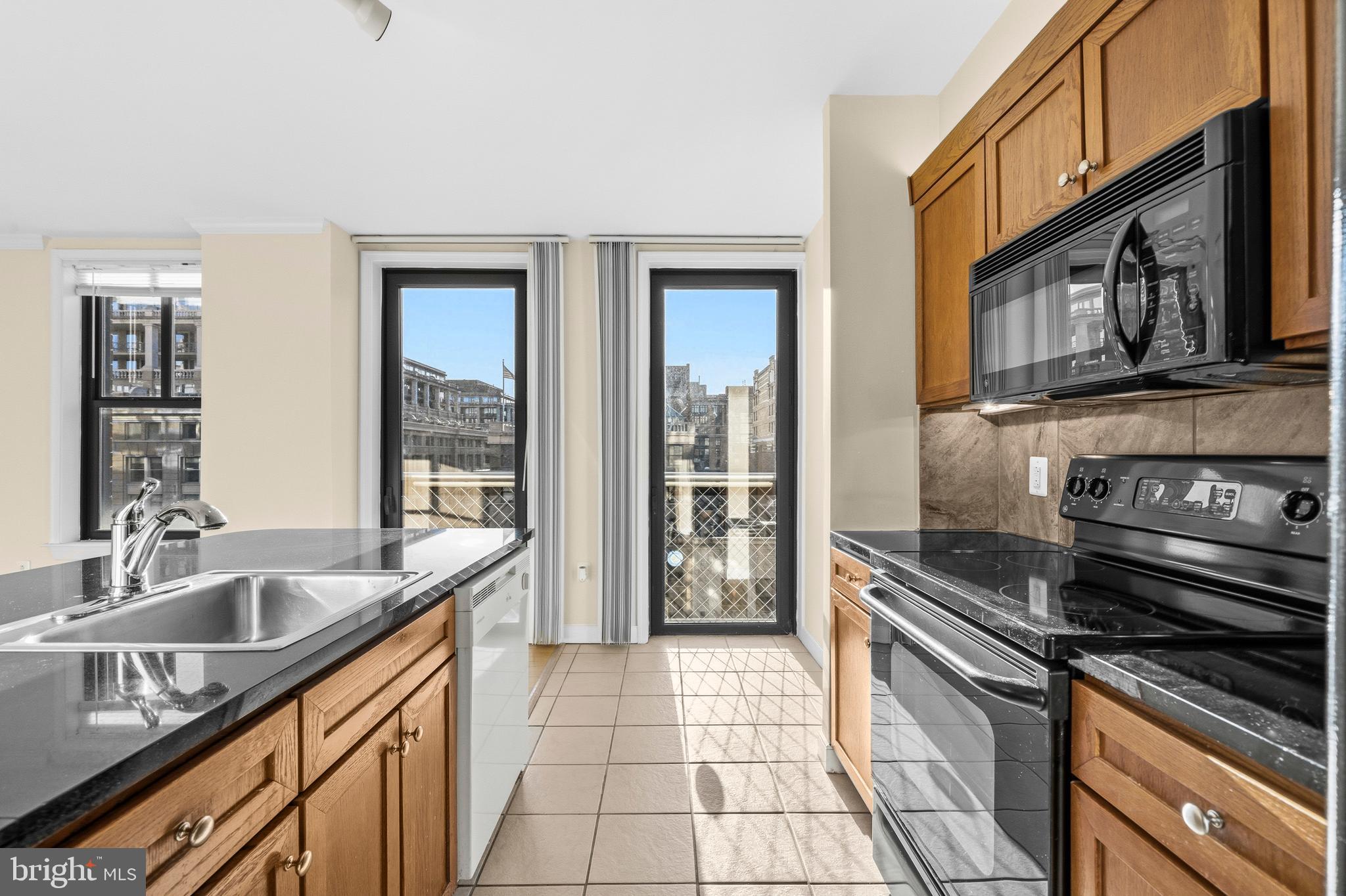 631 D Street Northwest, Unit 733 Washington, DC 20004 - Photo 7 of 100