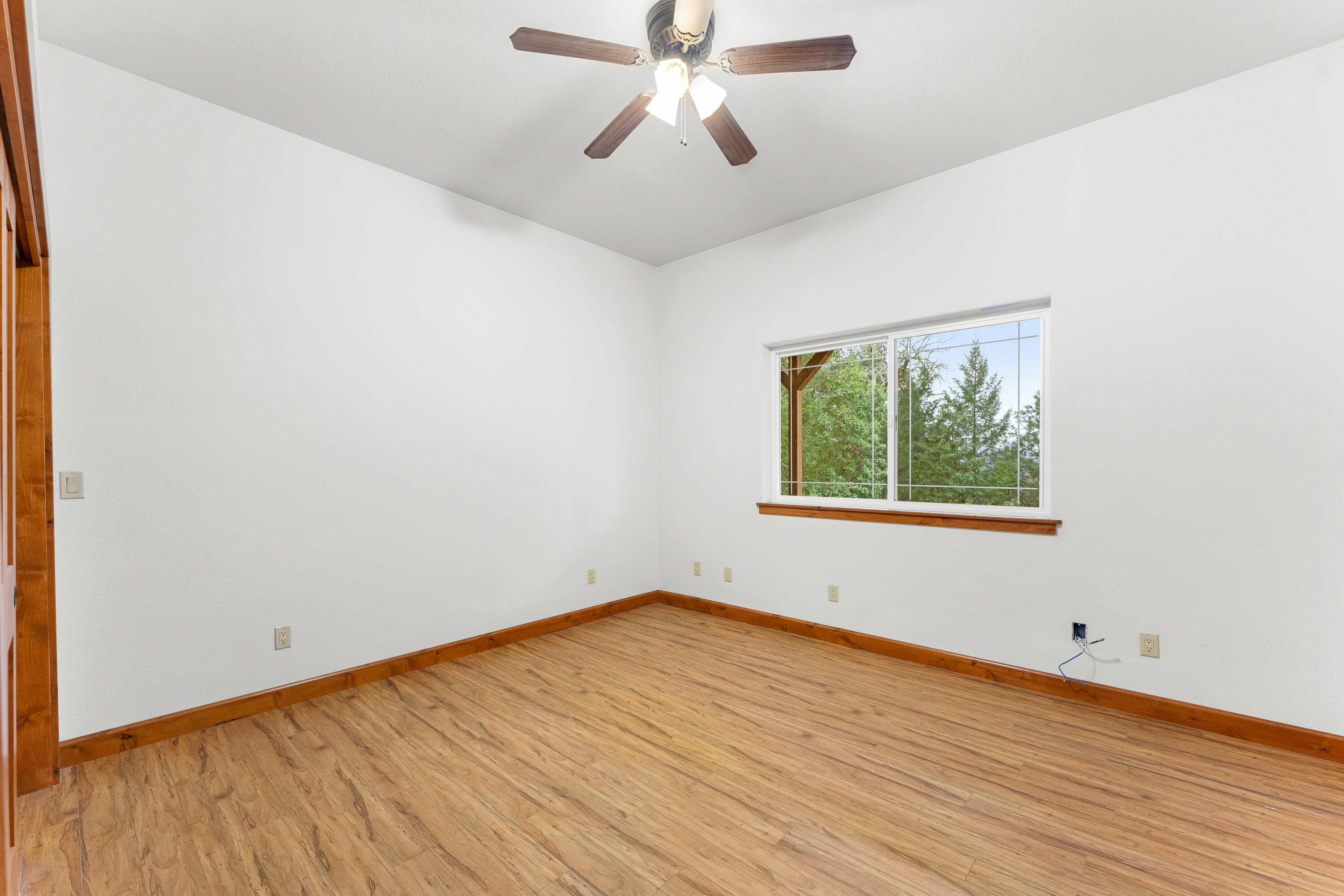1531 Southside Road Grants Pass, OR 97527 - Photo 22 of 43 Int (22 of 22)