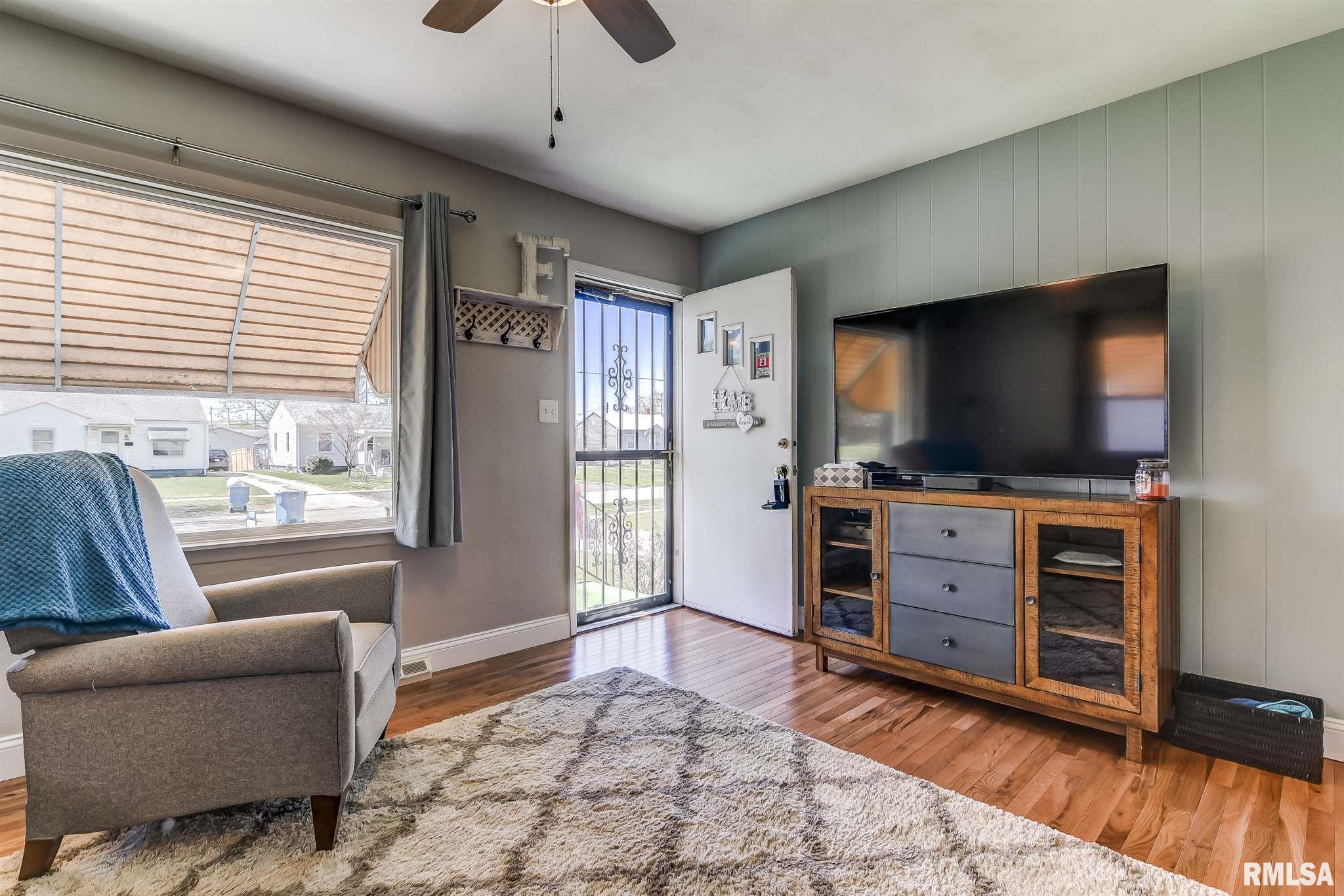 2520 South 4th Street Springfield, IL 62703 - Photo 4 of 21