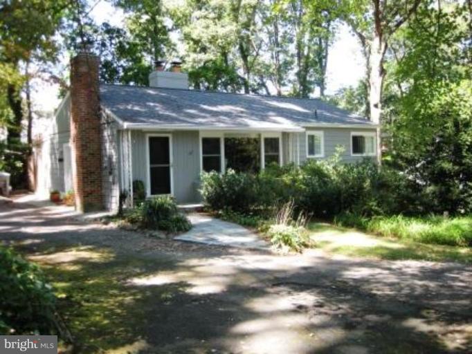 7024 Coventry Road Alexandria, VA 22306 - Photo 1 of 18 Exterior (Main)