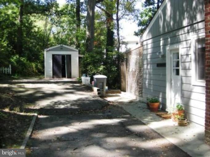 7024 Coventry Road Alexandria, VA 22306 - Photo 17 of 18 Exterior #2