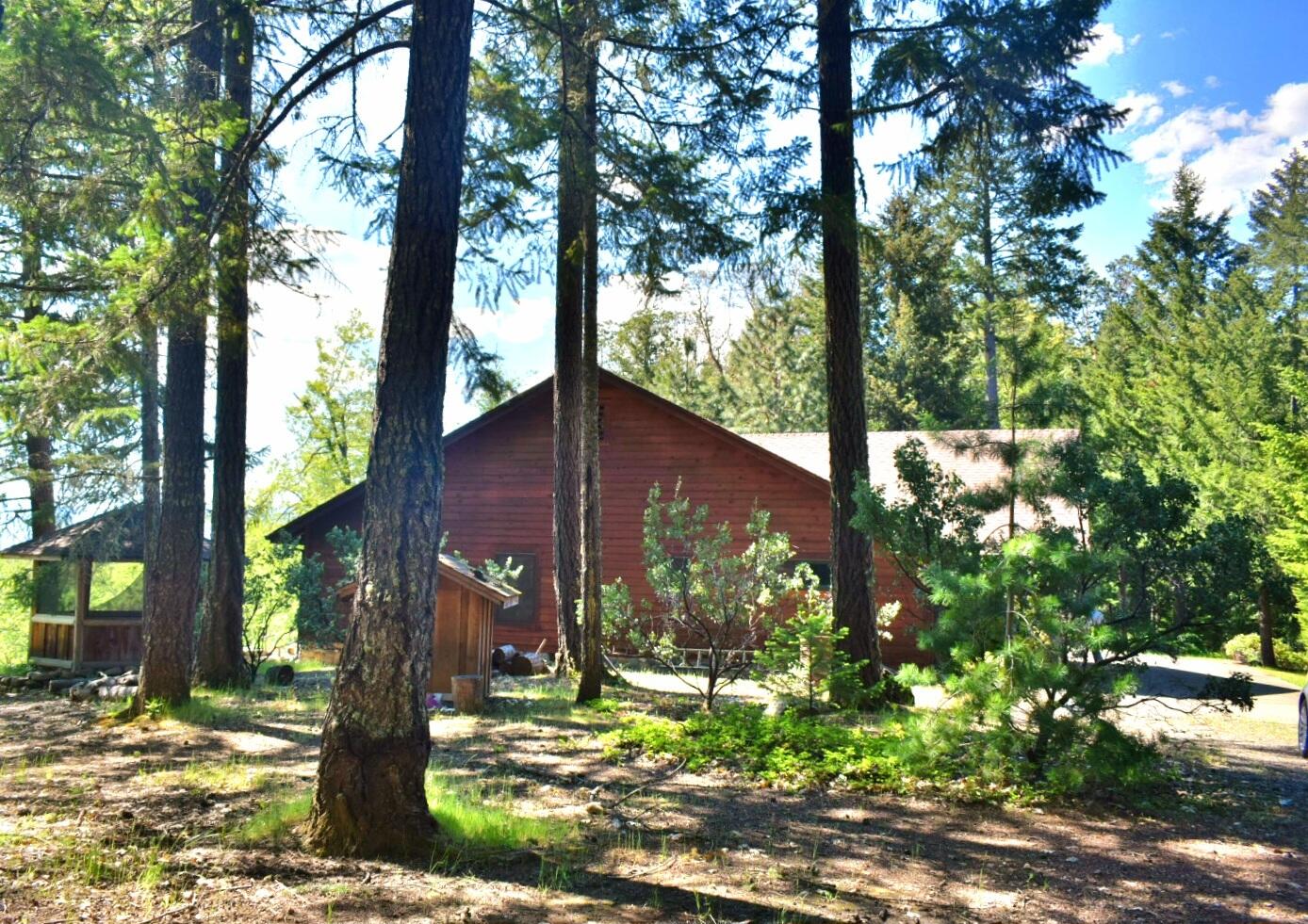 7419 Holland Corner Road Cave Junction, OR 97523 - Photo 34 of 48
