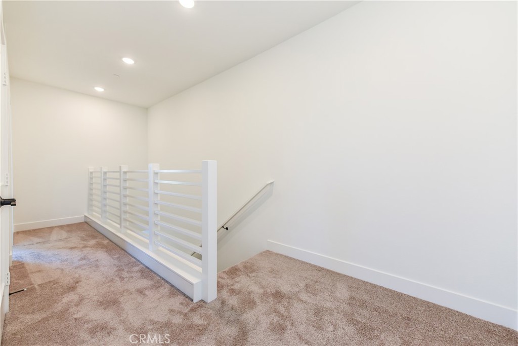 16432 Compass Avenue Tustin, CA 92782 - Photo 20 of 35 a view of entryway