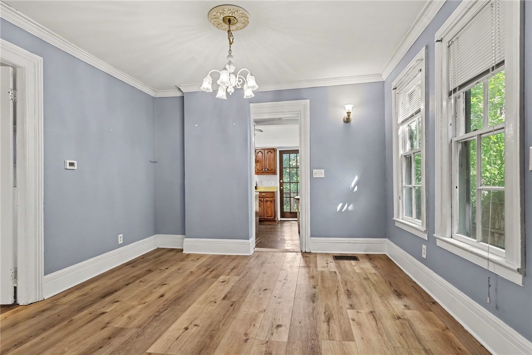 18 Hickory Street Rochester, NY 14620 - Photo 9 of 33 Gallery Image 9