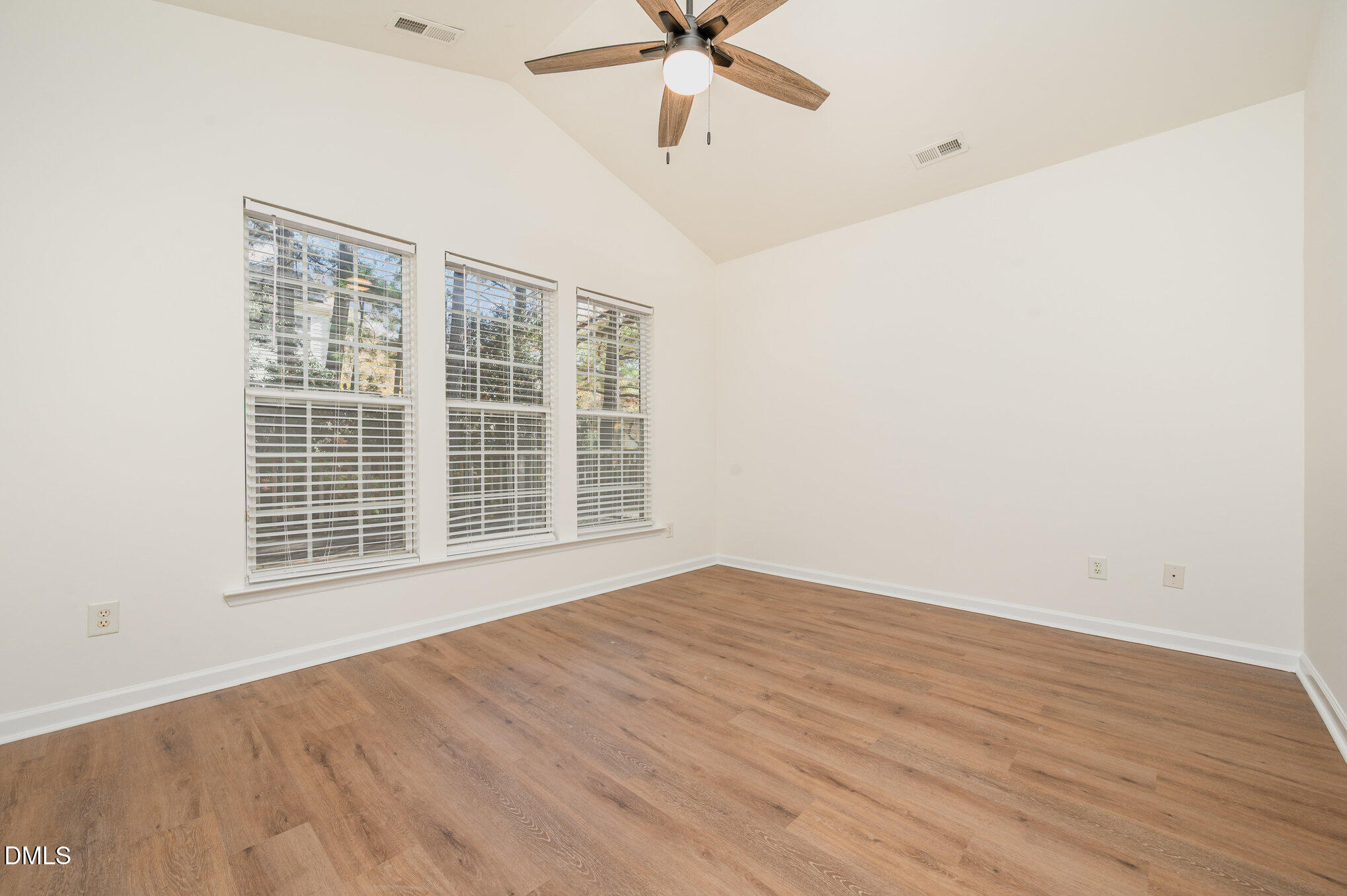 8400 Whisper Ridge Place Raleigh, NC 27613 - Photo 14 of 27 014_file_271