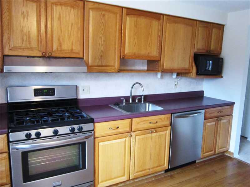 104 Bucks Road Cranberry Township, PA 16066 - Photo 4 of 19 Kitchen.