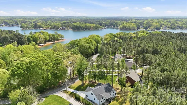 $760,000 | 420 Stillwater Road, Troutman, NC 28166