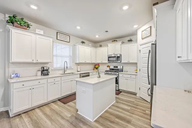 $429,900 | 81 Red Blf Street, Summerville, SC 29483