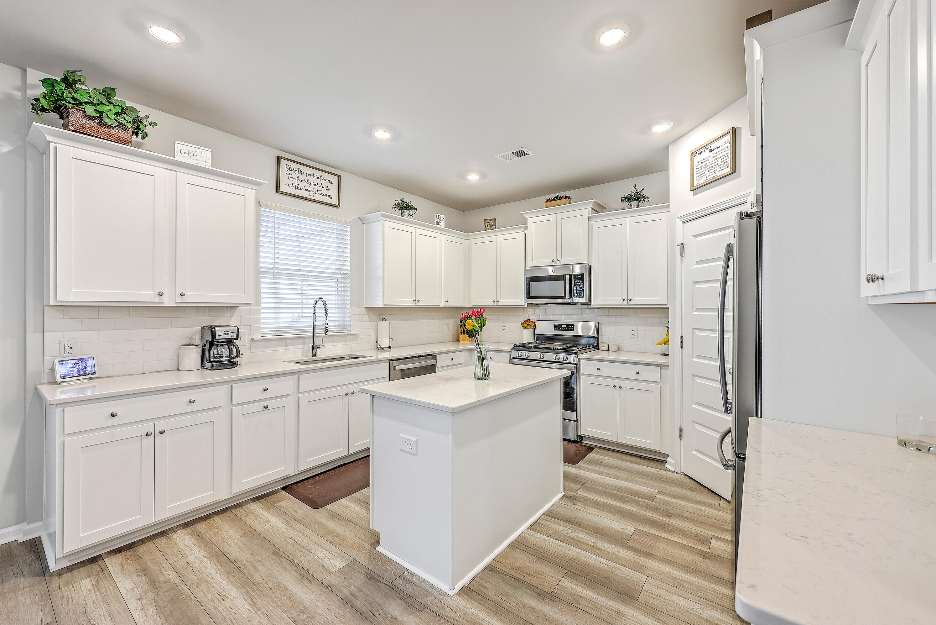 81 Red Blf Street Summerville, SC 29483 - Photo 15 of 47 White cabinets
