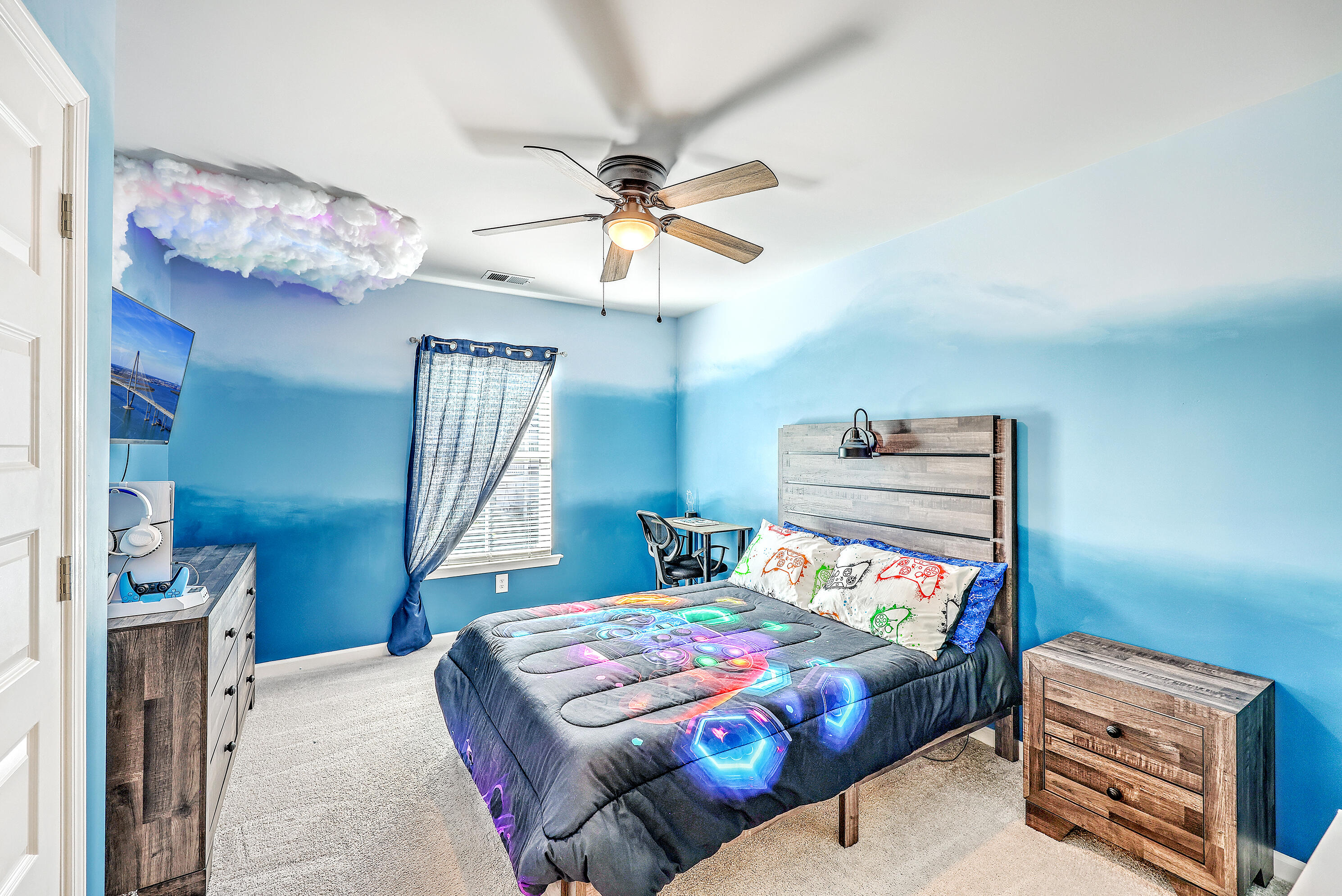 81 Red Blf Street Summerville, SC 29483 - Photo 27 of 47 Third bedroom