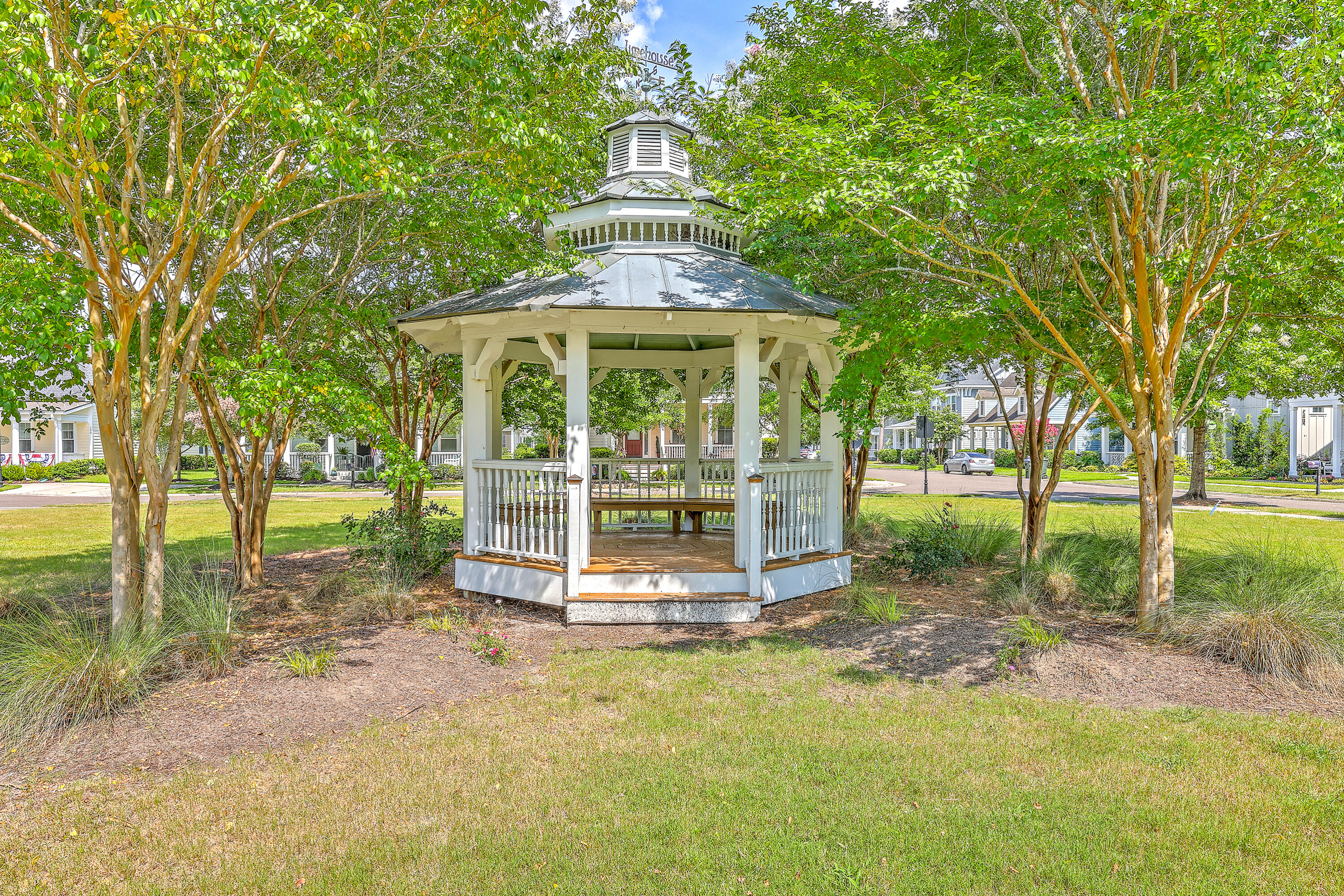 81 Red Blf Street Summerville, SC 29483 - Photo 46 of 47 Community gazebo