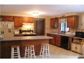 46 Wason Road Hudson, NH 03051 - Photo 7 of 9