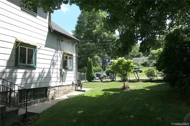 $3,500 | 12 Mamanasco Road, Carmel, NY 10512