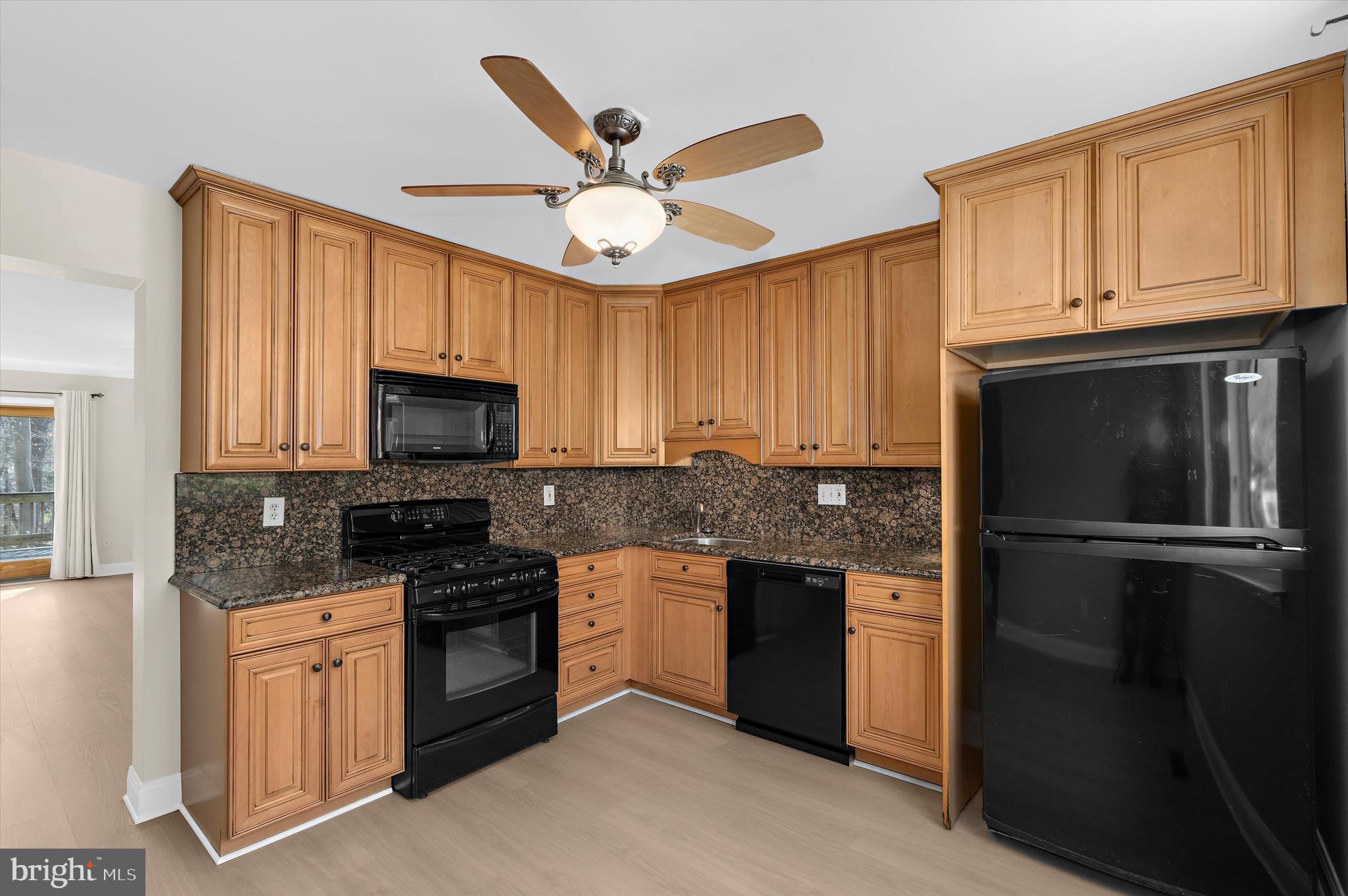 9221 Bellbeck Road Baltimore, MD 21234 - Photo 12 of 48 Custom cabinetry and trim