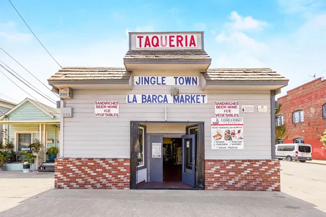 $890,000 | 2701 East 9th Street, Oakland, CA 94601