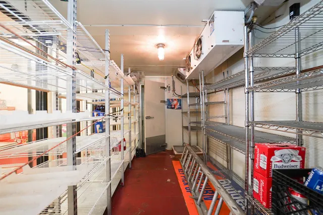 a view of walk in closet