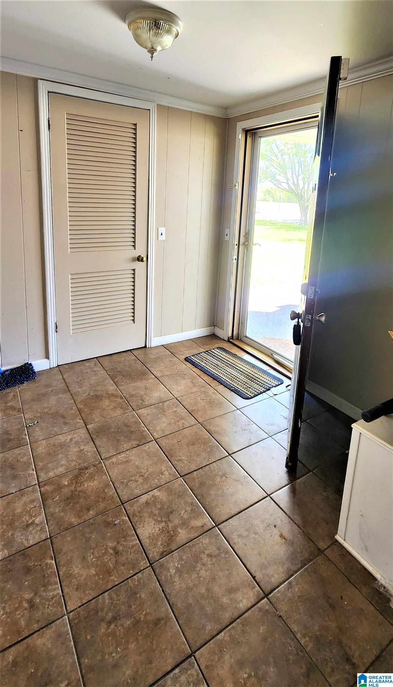 712 4th Avenue South Red Bay, AL 35582 - Photo 2 of 35