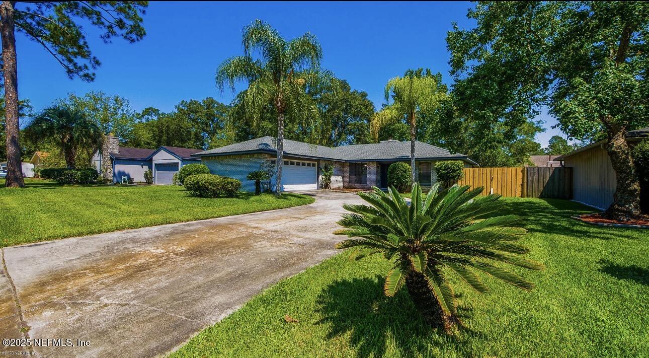 3379 Waverly Dock Road Jacksonville, FL 32223 - Photo 5 of 41 IMG_2951