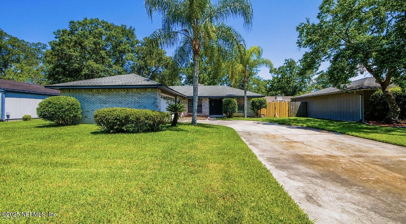 3379 Waverly Dock Road Jacksonville, FL 32223 - Photo 6 of 41 IMG_2952