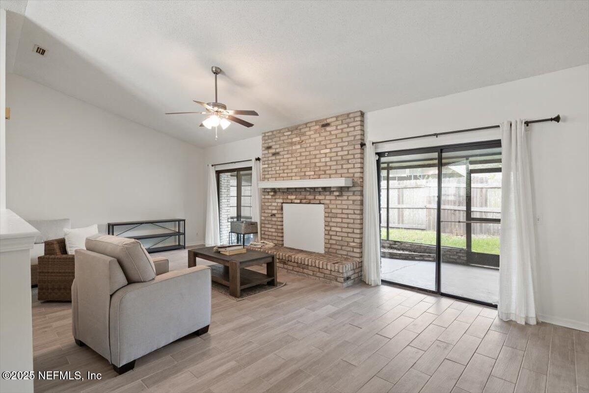 3379 Waverly Dock Road Jacksonville, FL 32223 - Photo 9 of 41 08-FULL-008