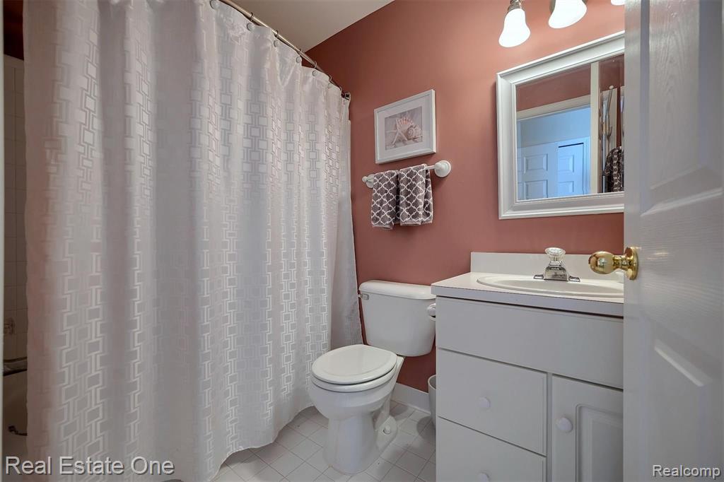 917 Churchill Circle, Unit 63 Rochester, MI 48307 - Photo 26 of 30