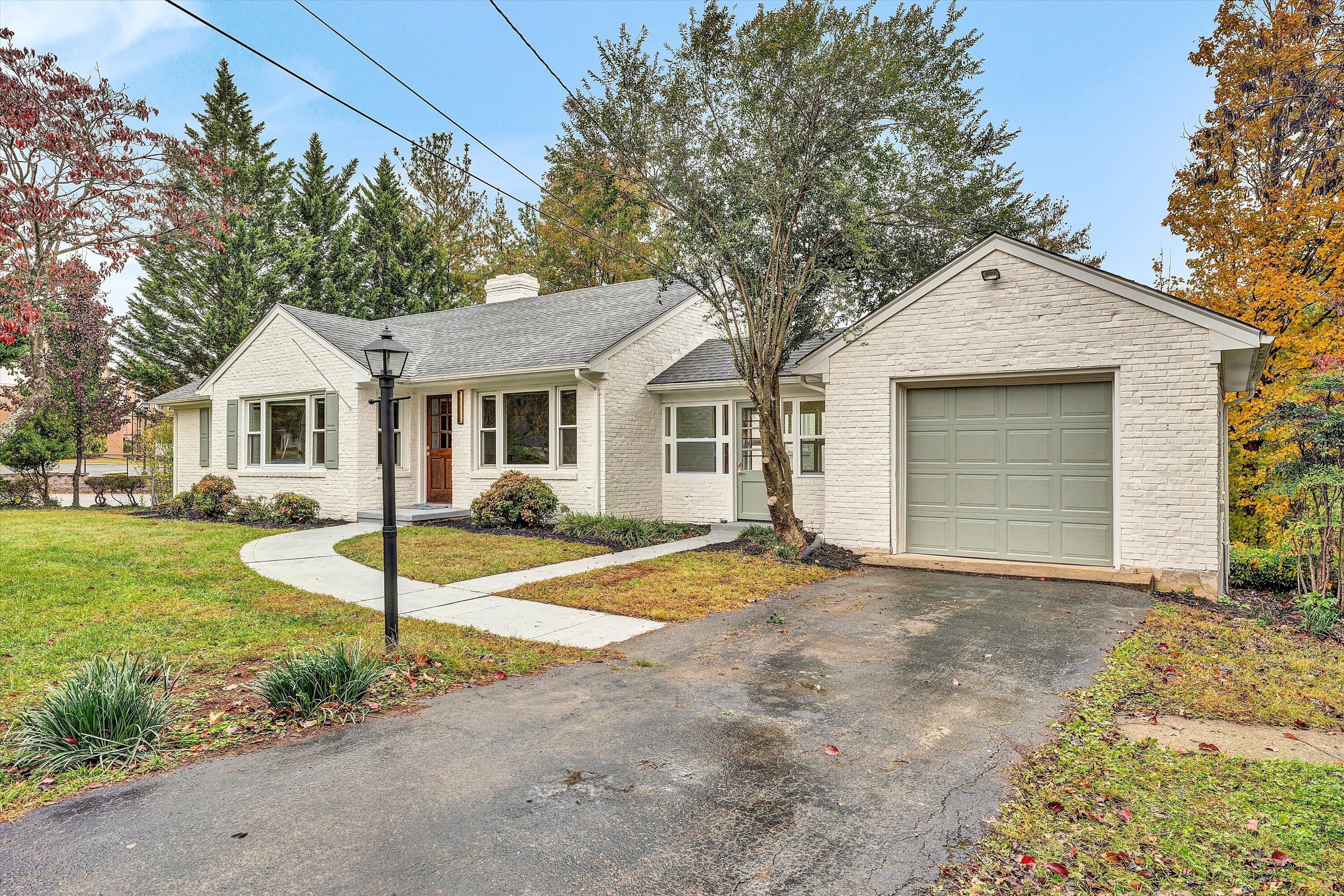 3573 Windsor Road Roanoke, VA 24018 - Photo 3 of 52 03-SGP-06384