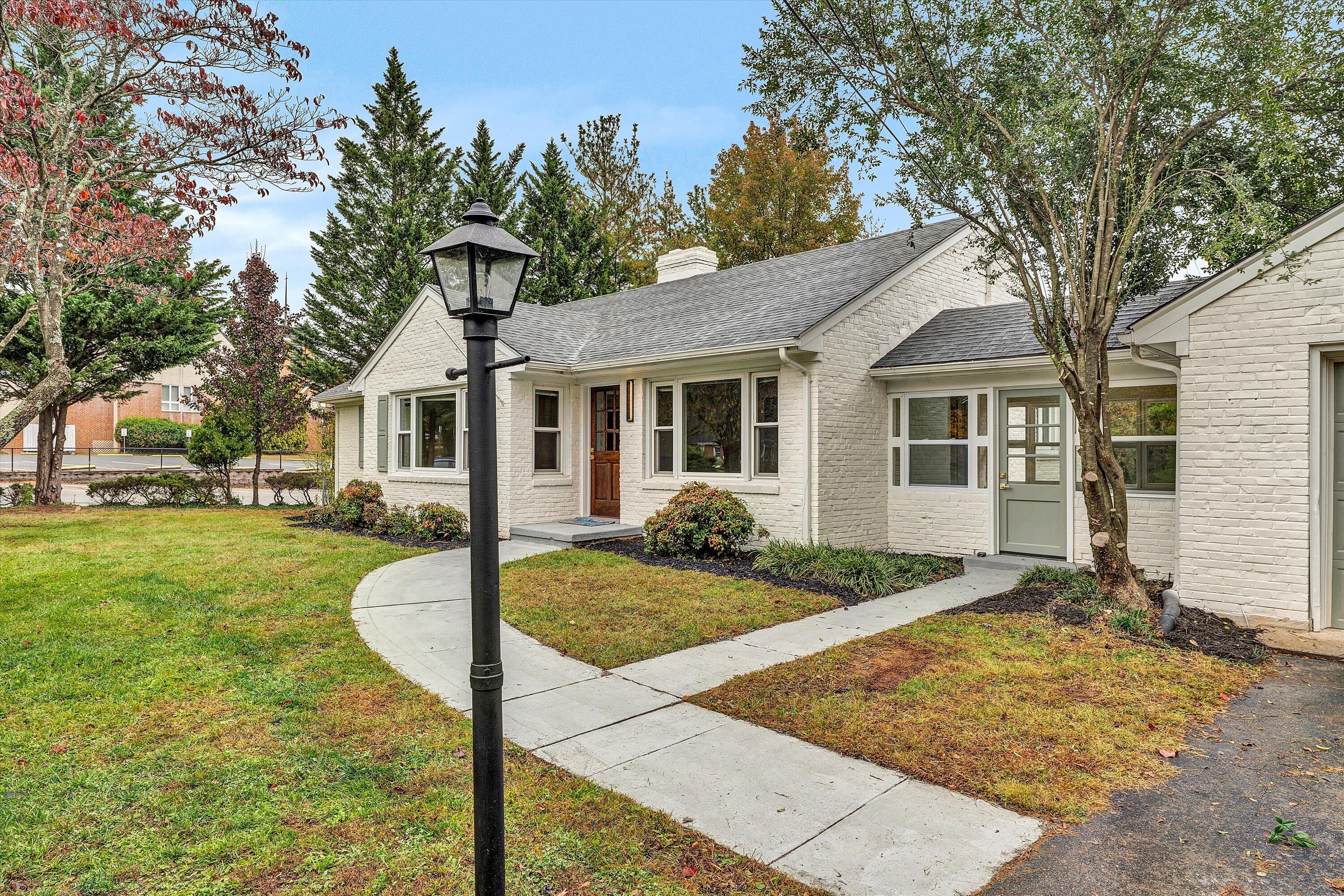 3573 Windsor Road Roanoke, VA 24018 - Photo 6 of 52 06-SGP-06390