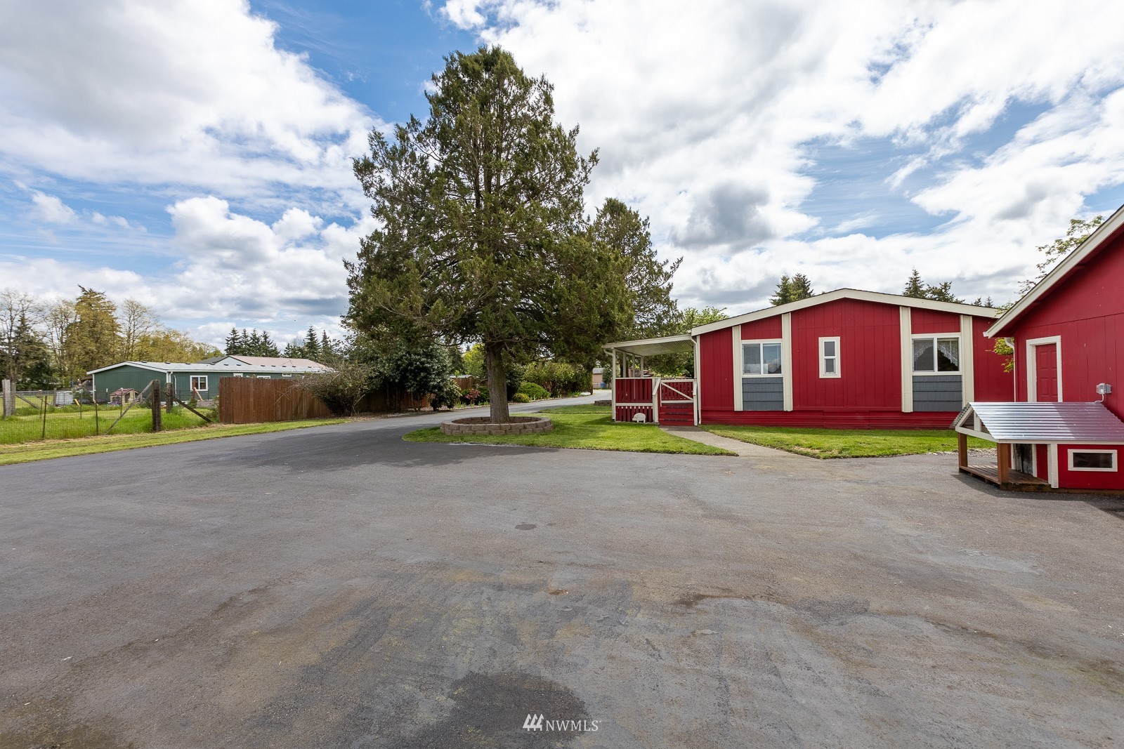 16632 103rd Avenue Southeast Yelm, WA 98597 - Photo 5 of 31 Gallery Image 5