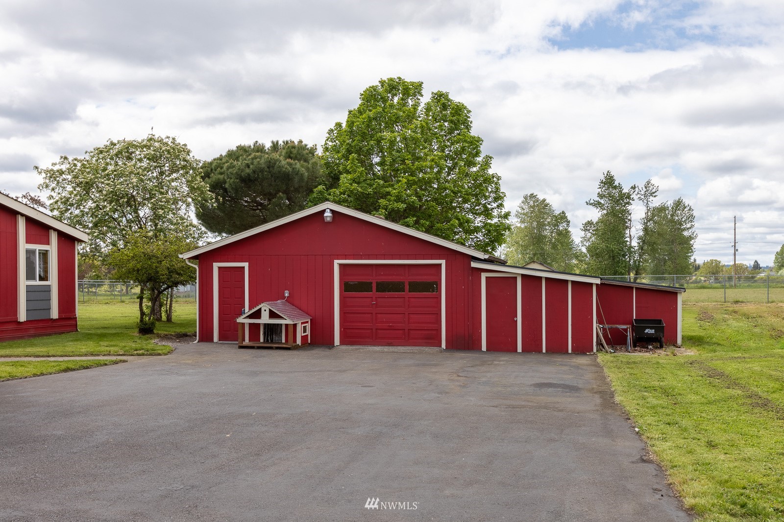 16632 103rd Avenue Southeast Yelm, WA 98597 - Photo 8 of 31 Gallery Image 8