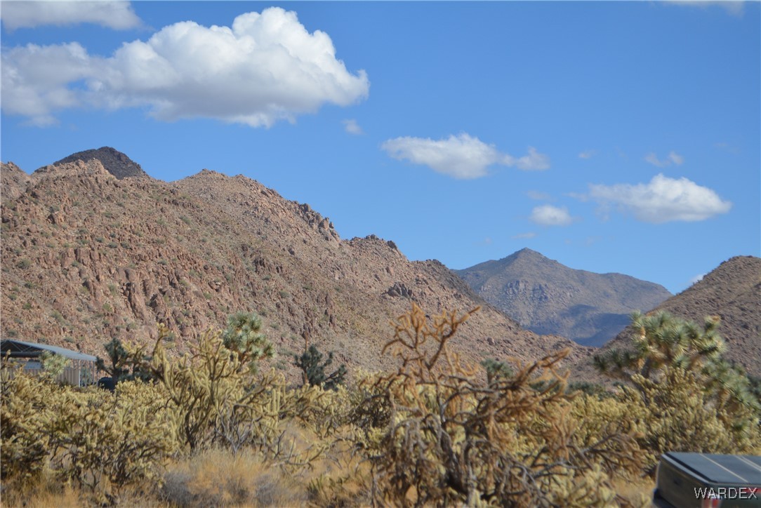 11841 Sherry Road Yucca, AZ 86438 - Photo 20 of 45 a view of a large mountain