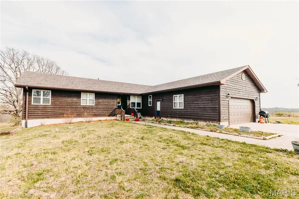 $285,000 | 12810 State Route North, Dixon, MO 65459