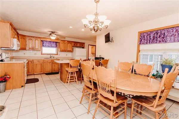 $285,000 | 12810 State Route North, Dixon, MO 65459
