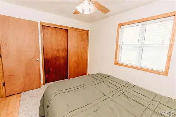 $285,000 | 12810 State Route North, Dixon, MO 65459