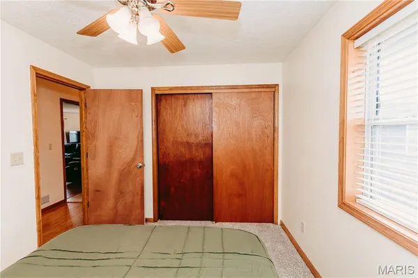 $285,000 | 12810 State Route North, Dixon, MO 65459