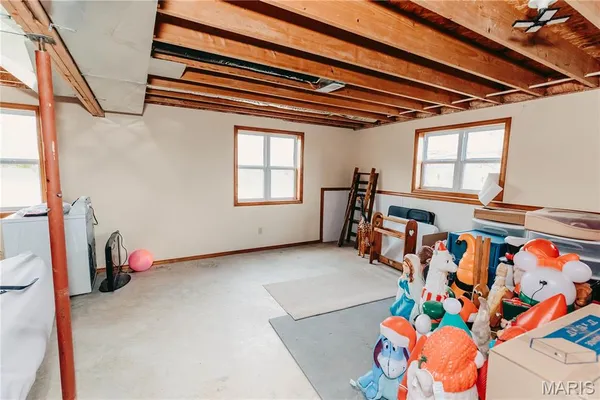 $285,000 | 12810 State Route North, Dixon, MO 65459