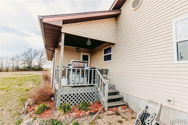 $285,000 | 12810 State Route North, Dixon, MO 65459